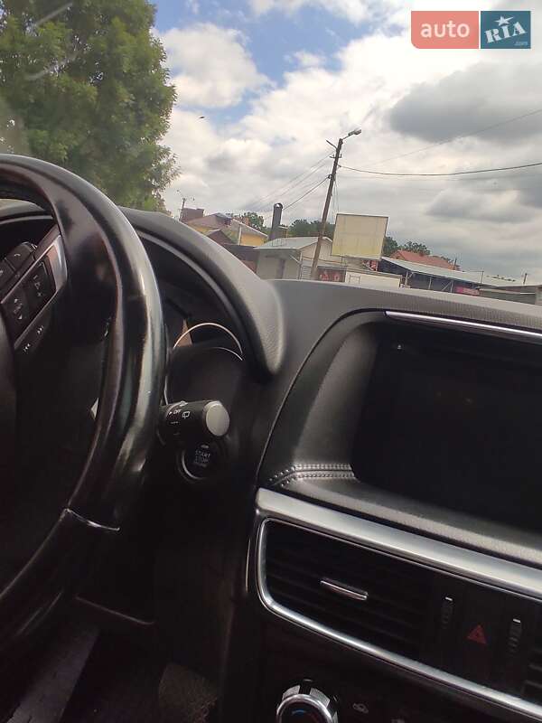 Внедорожник / Кроссовер Mazda CX-5 2016 в Сторожинце