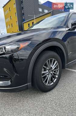 Внедорожник / Кроссовер Mazda CX-5 2017 в 