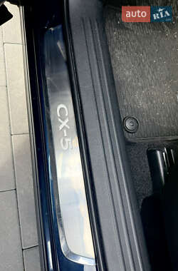 Внедорожник / Кроссовер Mazda CX-5 2023 в 