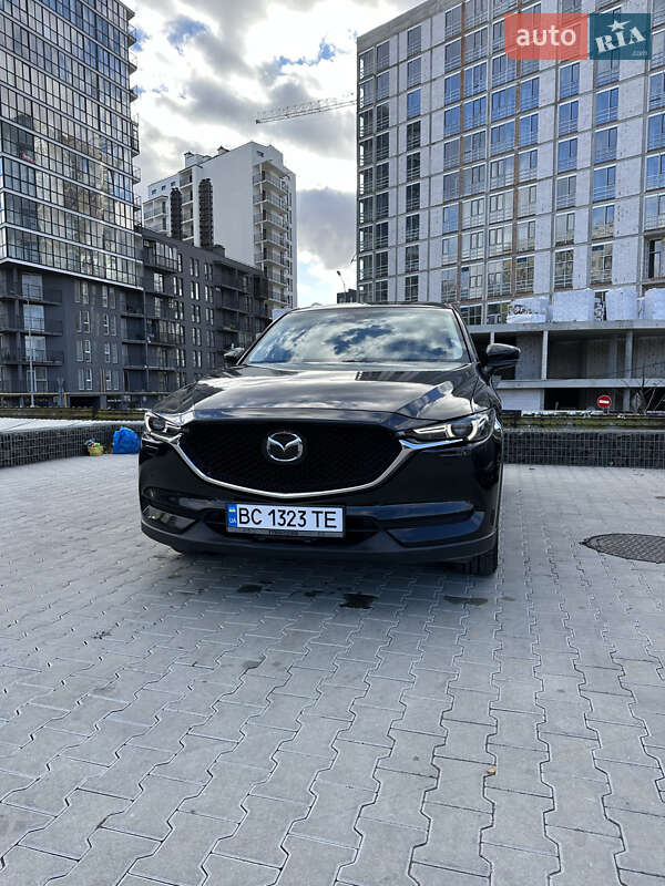 Позашляховик / Кросовер Mazda CX-5 2017 в Львові