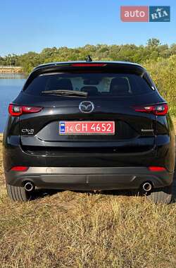 Позашляховик / Кросовер Mazda CX-5 2023 в 