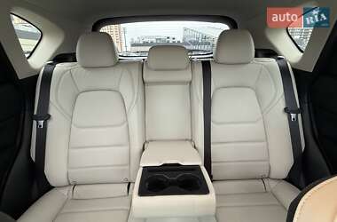 Внедорожник / Кроссовер Mazda CX-5 2023 в 