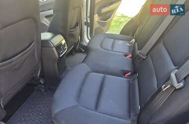 Позашляховик / Кросовер Mazda CX-5 2017 в 