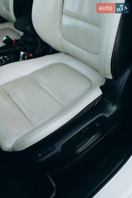 Внедорожник / Кроссовер Mazda CX-5 2013 в Новой Ушице