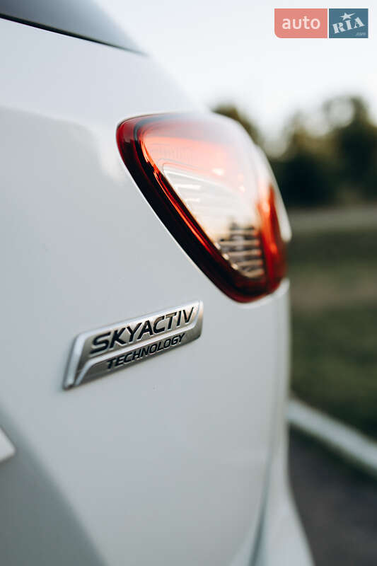 Внедорожник / Кроссовер Mazda CX-5 2013 в Новой Ушице