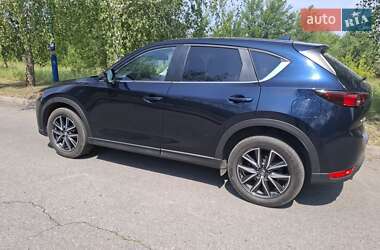 Позашляховик / Кросовер Mazda CX-5 2017 в 