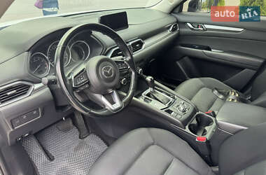 Позашляховик / Кросовер Mazda CX-5 2017 в 