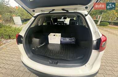 Позашляховик / Кросовер Mazda CX-5 2015 в 