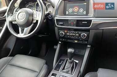 Внедорожник / Кроссовер Mazda CX-5 2015 в 