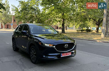 Позашляховик / Кросовер Mazda CX-5 2018 в 