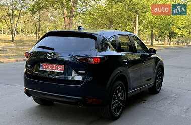 Позашляховик / Кросовер Mazda CX-5 2018 в 