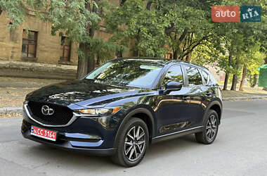 Позашляховик / Кросовер Mazda CX-5 2018 в 