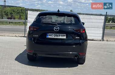 Позашляховик / Кросовер Mazda CX-5 2018 в 