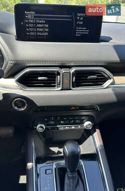 Позашляховик / Кросовер Mazda CX-5 2021 в 