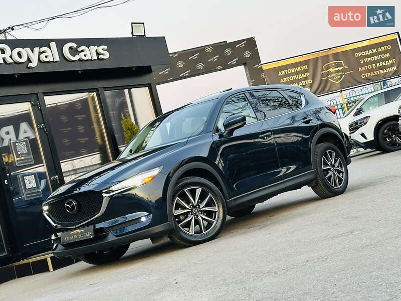 Позашляховик / Кросовер Mazda CX-5 2018 в 