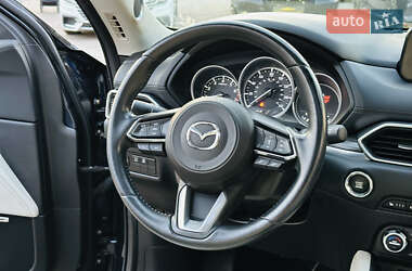 Позашляховик / Кросовер Mazda CX-5 2018 в 