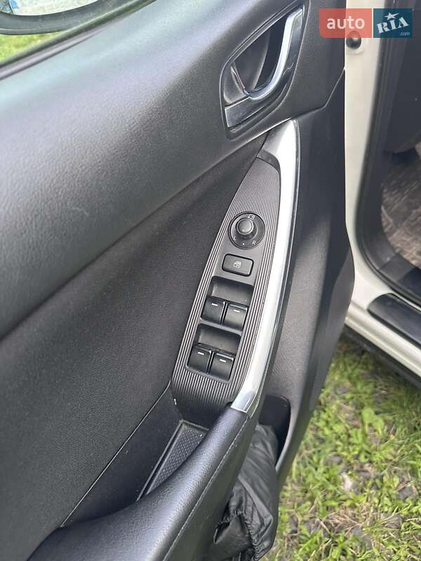 Позашляховик / Кросовер Mazda CX-5 2014 в Любомлі