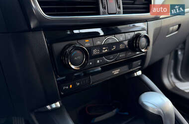 Позашляховик / Кросовер Mazda CX-5 2015 в 