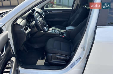 Позашляховик / Кросовер Mazda CX-5 2018 в 