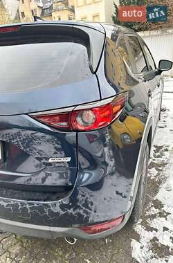 Внедорожник / Кроссовер Mazda CX-5 2017 в 
