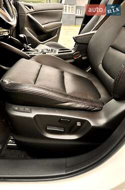 Внедорожник / Кроссовер Mazda CX-5 2015 в 