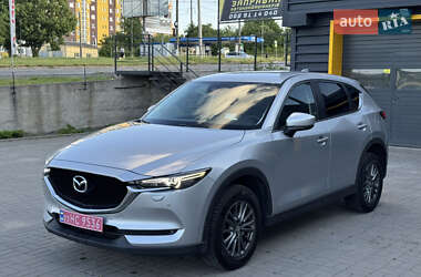 Позашляховик / Кросовер Mazda CX-5 2017 в 