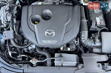 Позашляховик / Кросовер Mazda CX-5 2017 в 