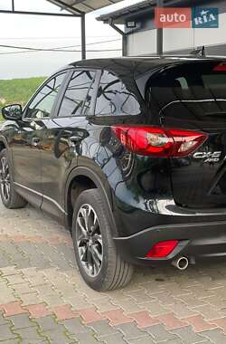 Позашляховик / Кросовер Mazda CX-5 2016 в 