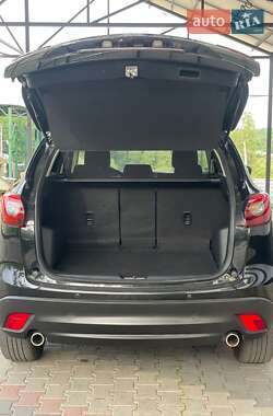 Позашляховик / Кросовер Mazda CX-5 2016 в 