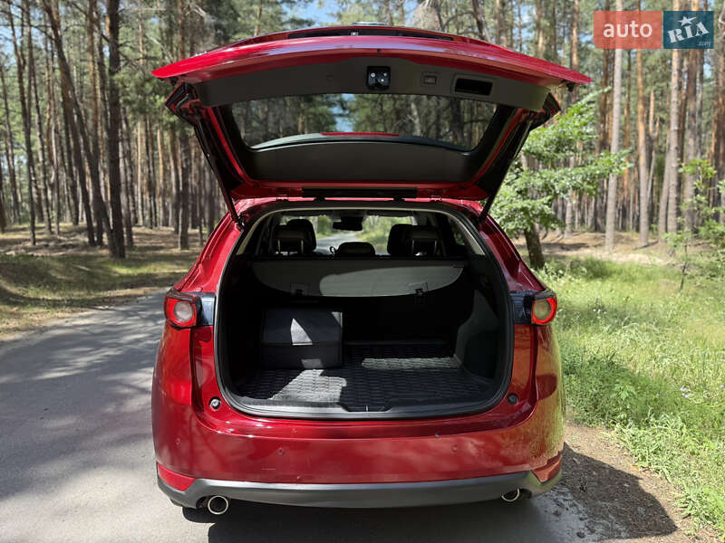Позашляховик / Кросовер Mazda CX-5 2017 в Охтирці