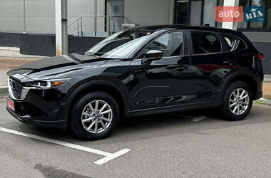 Позашляховик / Кросовер Mazda CX-5 2023 в 