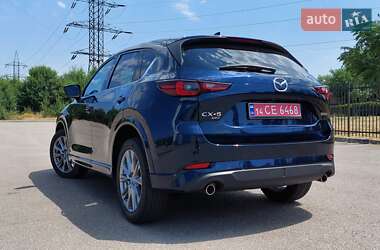 Позашляховик / Кросовер Mazda CX-5 2024 в 