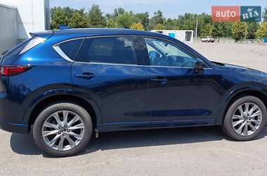 Позашляховик / Кросовер Mazda CX-5 2024 в 