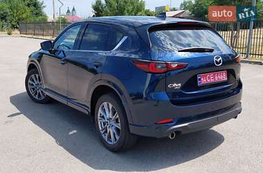 Позашляховик / Кросовер Mazda CX-5 2024 в 