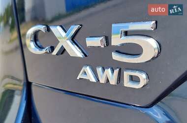 Позашляховик / Кросовер Mazda CX-5 2024 в 