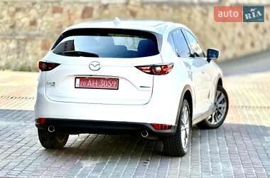 Позашляховик / Кросовер Mazda CX-5 2021 в 