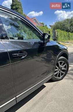 Позашляховик / Кросовер Mazda CX-5 2017 в 