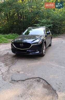 Позашляховик / Кросовер Mazda CX-5 2019 в 