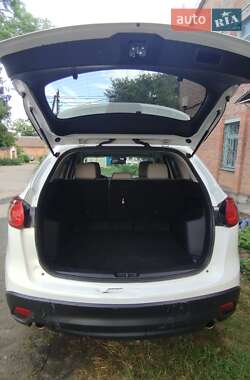 Позашляховик / Кросовер Mazda CX-5 2012 в 