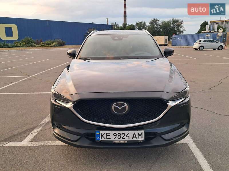 Позашляховик / Кросовер Mazda CX-5 2018 в 