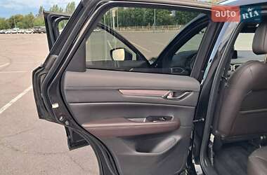 Позашляховик / Кросовер Mazda CX-5 2018 в 