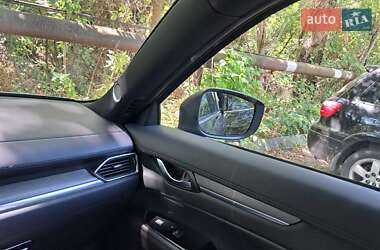 Позашляховик / Кросовер Mazda CX-5 2018 в 