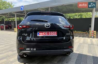Позашляховик / Кросовер Mazda CX-5 2024 в 