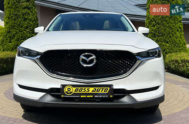 Позашляховик / Кросовер Mazda CX-5 2017 в 