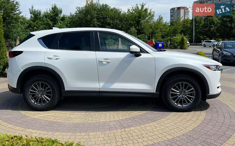 Позашляховик / Кросовер Mazda CX-5 2017 в Львові