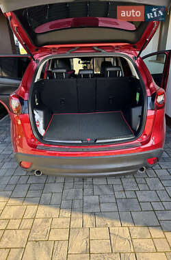 Позашляховик / Кросовер Mazda CX-5 2015 в 