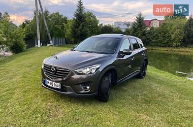 Позашляховик / Кросовер Mazda CX-5 2017 в 