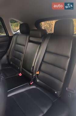 Позашляховик / Кросовер Mazda CX-5 2016 в 