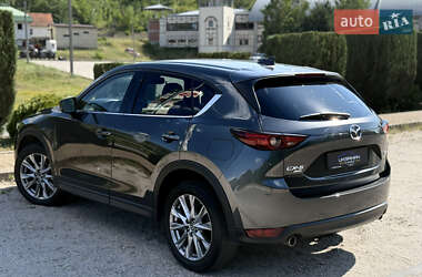 Позашляховик / Кросовер Mazda CX-5 2018 в 