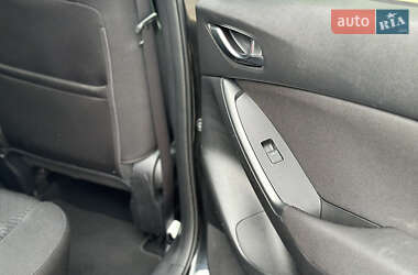 Внедорожник / Кроссовер Mazda CX-5 2012 в 